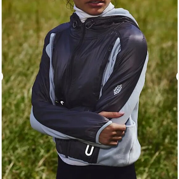 NWT Free People Go The Distance Fleece Jacket in Artic Snow/Gun Metal Combo - Picture 4 of 8